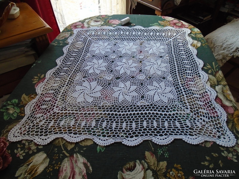 76 X 68 cm crochet tablecloth.