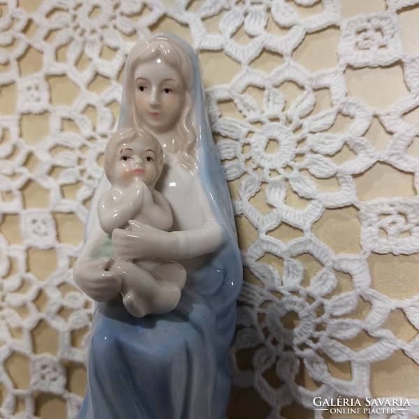 Figurative porcelain statue of the Virgin Mary with baby Jesus