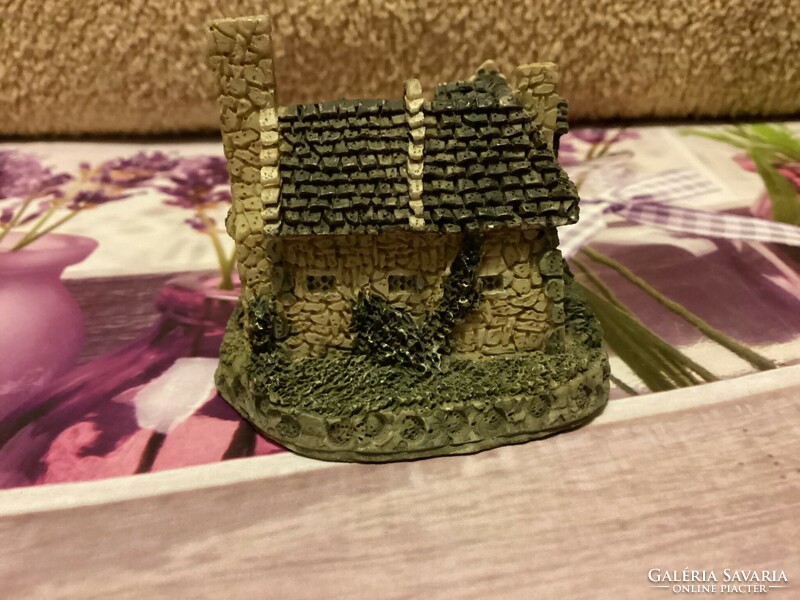 Miniatűr házikó makett játék minikert dekoráció