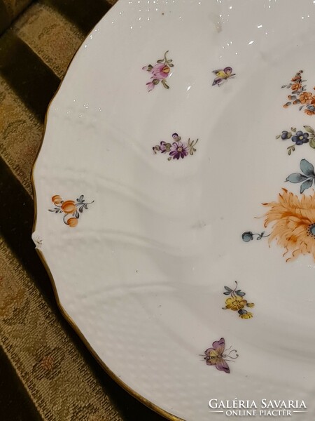 Antique plate from Herend with a rich bouquet of flowers and butterflies