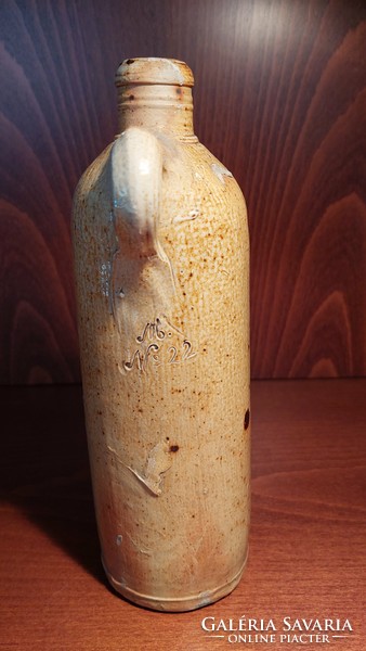 Régi cserép Nassau ásványvizes palack