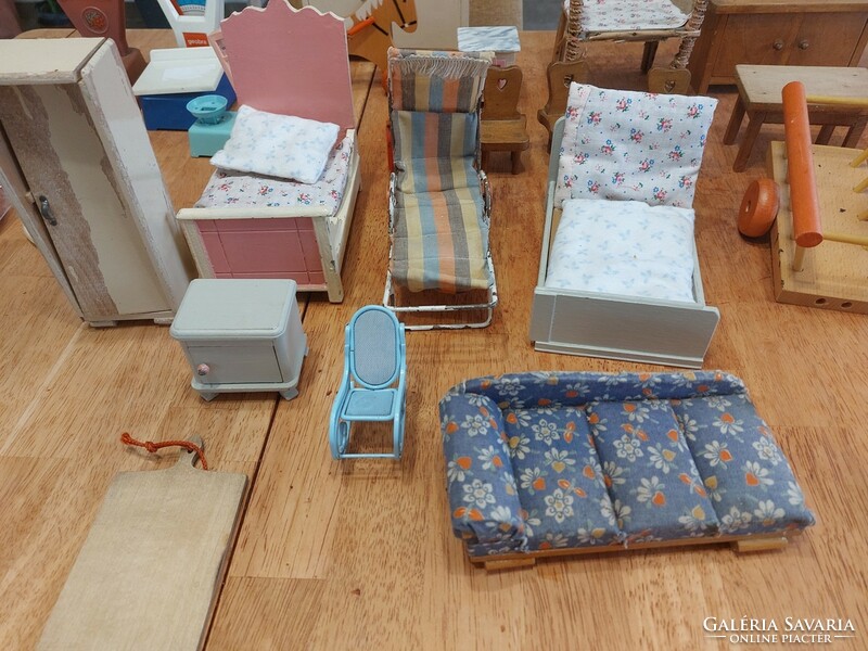 (K) retro play furniture and other old toys, everything in the photos.