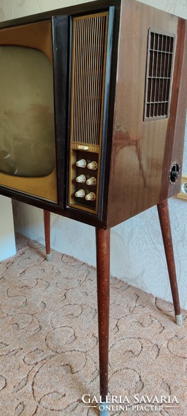 Standing television (collectors only)