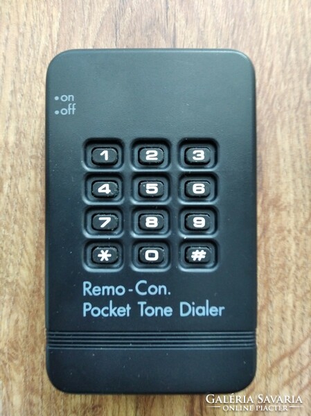 Zsebtárcsázó (pocket tone dialer)