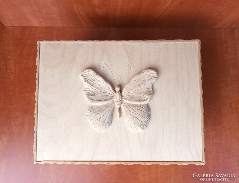 Decorative box, carved box, butterfly box, butterfly, unique box, wooden box, jewelry box, jewelry box