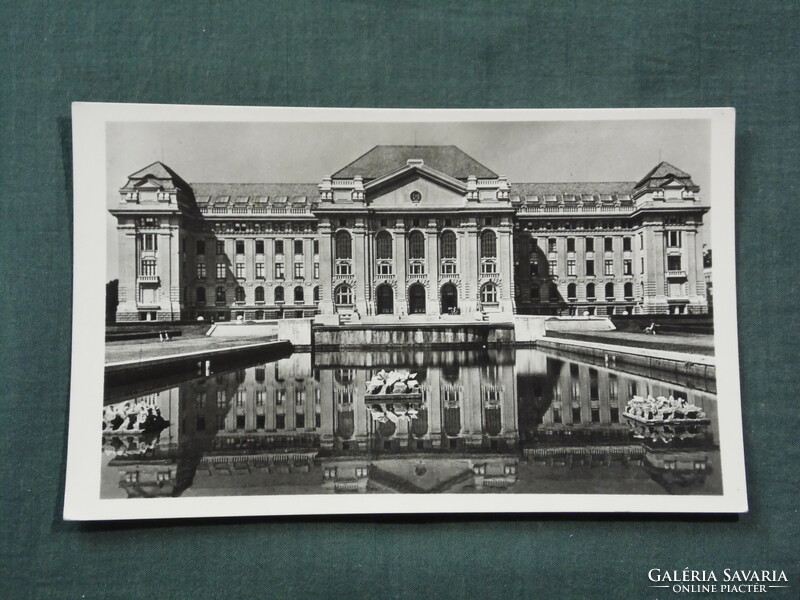 Postcard, Debrecen, Kossuth Lajos University of Science, park, fountain