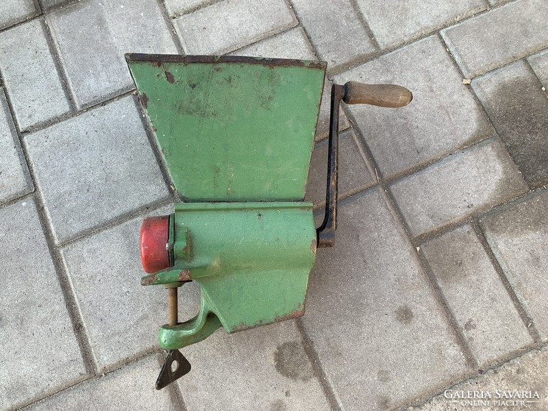 Grape crusher, grape press, Szombathely agricultural machinery factory from the 1970s