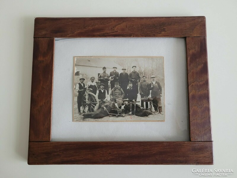 Régi csoportkép 1924 kovács mesterek lópatkoló kovácsok katona fotó