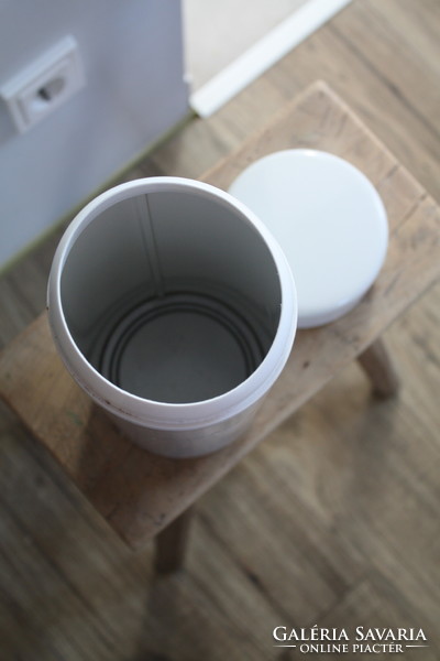 Spaghetti container, holder - in good condition