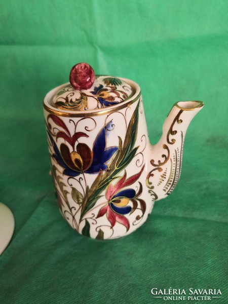 Wonderfully painted Városlód spout and cup