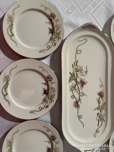 Zsolnay spring sandwich set