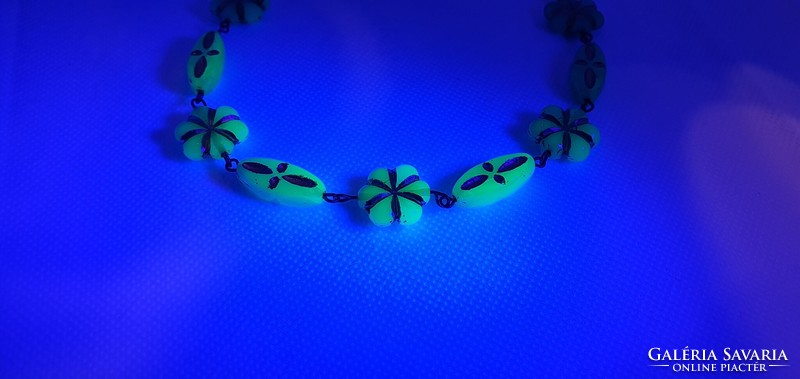 Genuine Czech Uranium Glass Bracelet-Necklace-Earrings Set #24003