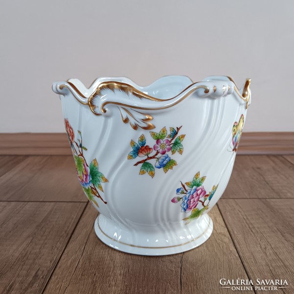 Herend Victoria patterned pot