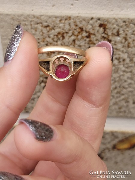 Antique 14k rose gold ruby stone ring with openwork head!