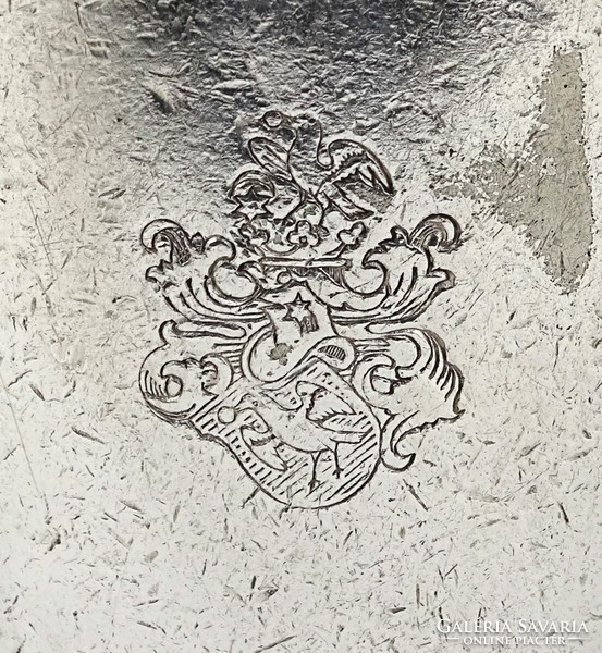 1L062 Antik jelzett ezüstözött nemesi címeres kiöntő a XIX. századból