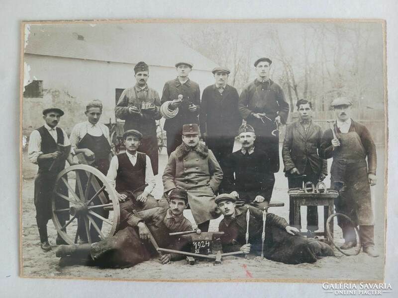 Old group photo 1924 master blacksmiths horseshoe blacksmiths soldier photo