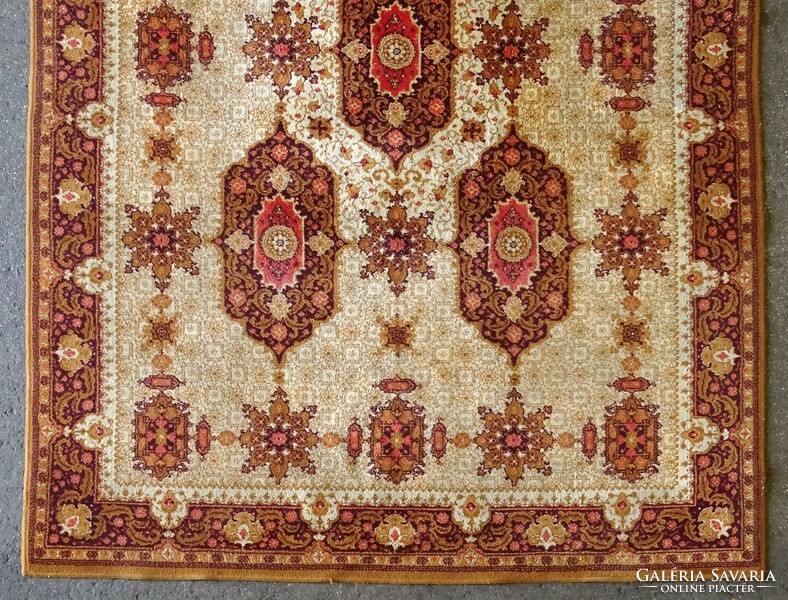 1L003 yellow machine medium carpet with five medallions 200 x 290 cm