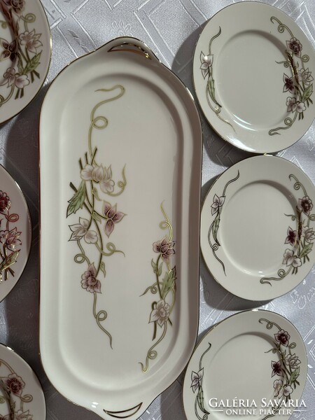 Zsolnay spring sandwich set