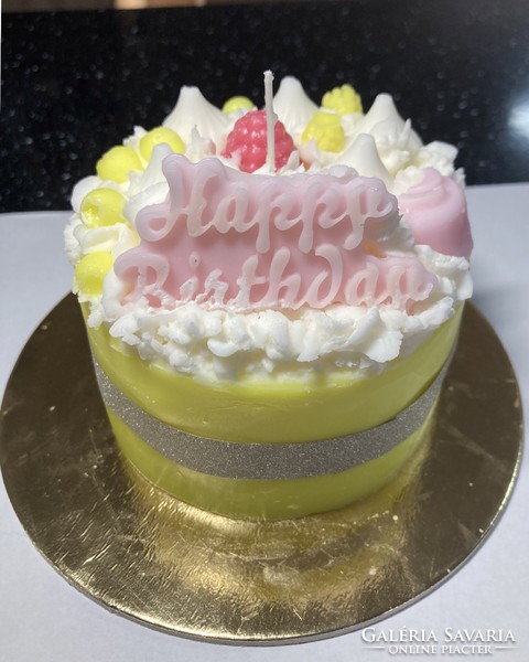 Frothy scented birthday cake, soy wax candle