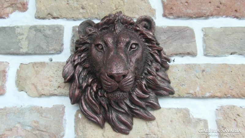 Lion head made of artificial stone!