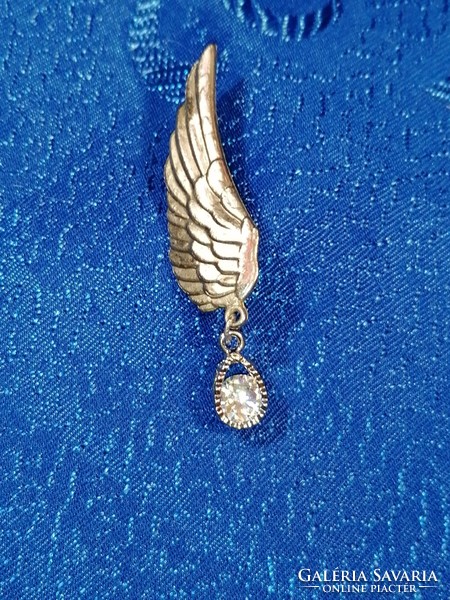 Winged jewelry (1064)