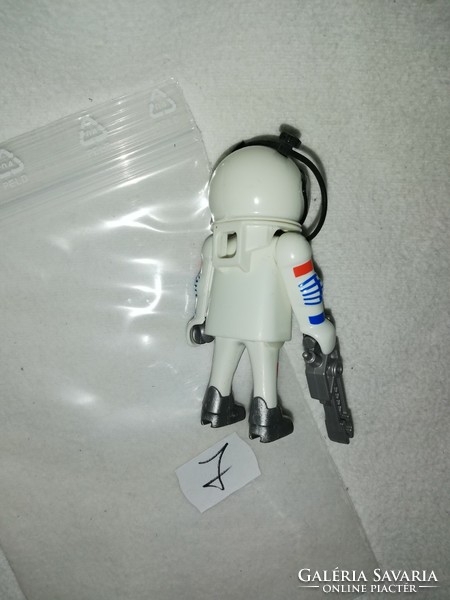 Geobra űrhajós figura teljes szettben 7