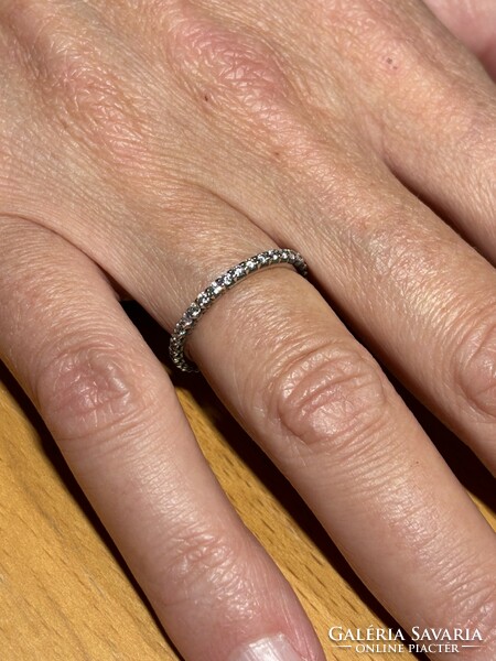52 beautiful sterling silver circle stone pandora ring! 1.5 Gram mom park!