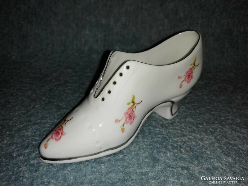 Porcelain shoe - 13 cm (a4)