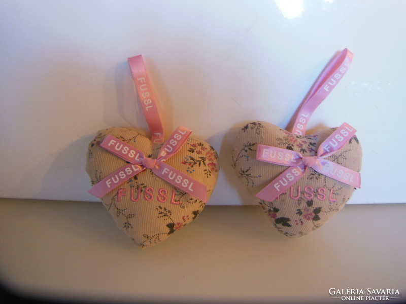 Handmade - 2 pcs - lavender-scented heart - 9 x 3 cm - perfect