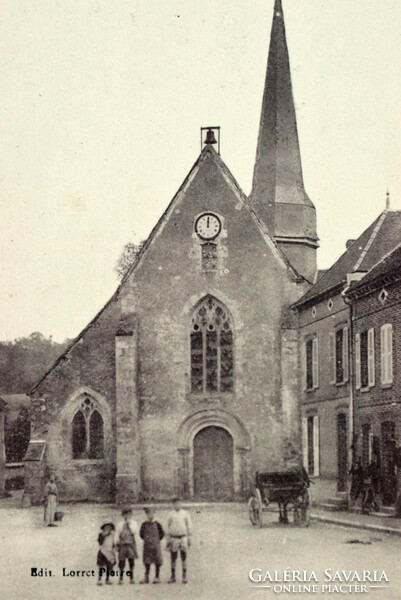 Antik   fotó  képeslap  - francia kisváros templomtér