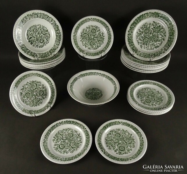 1L950 Régi zöld virágos fajansz tányérkészlet 21 darab