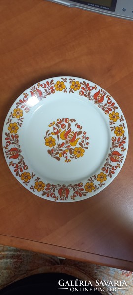 Retro lowland decorative plate with a folk pattern that can be hung on the wall