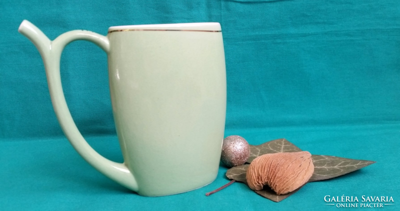 Korytnica gyógyfürdőből porcelán szuvenír, kúrapohár,  ivócsanak