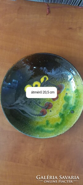 Ceramic wall plate marked, judged