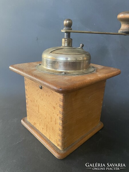 Coffee grinder schmetterling schlesiawerk in rare beautiful condition!!