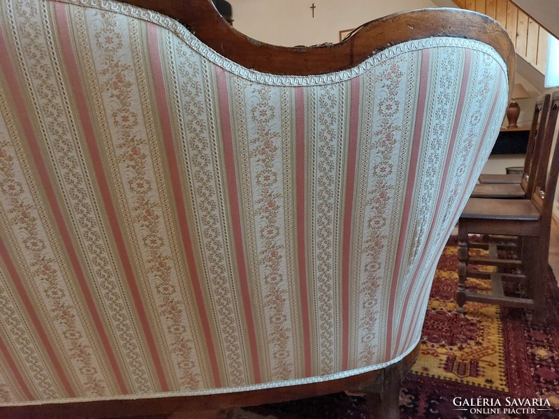 Biedermeier neobarokk stílusú kanapé