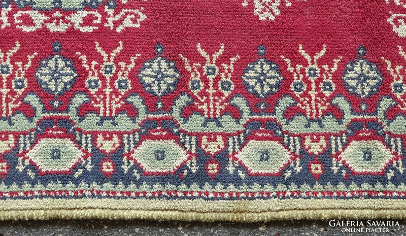 1K985 burgundy fringed small rug 75 x 150 cm