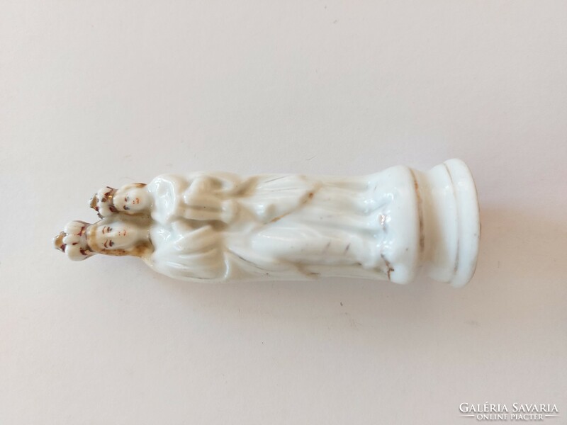 Régi porcelán kegytárgy Mária Jézus szobor 9 cm