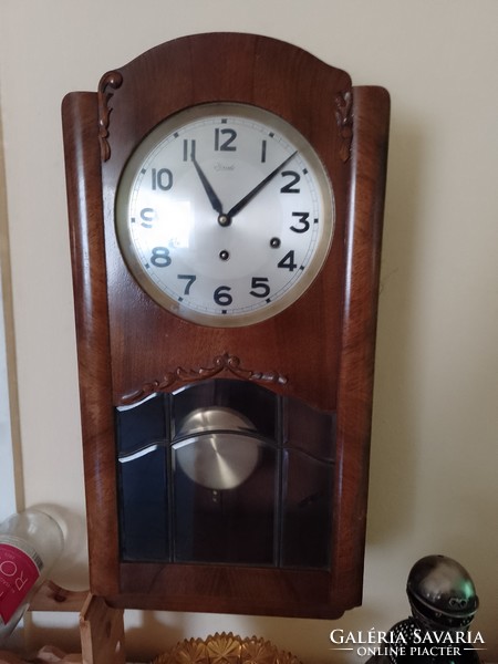 Antique pendulum mechanical wall clock