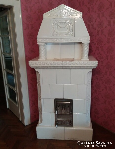 Old white ceramic stove from Beszterce from the 1920s, dismantled