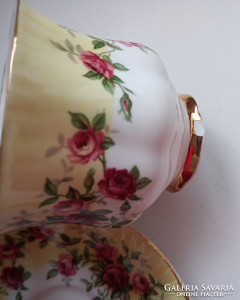 Paragon angol porcelán hosszúkávés csésze kis sérülés