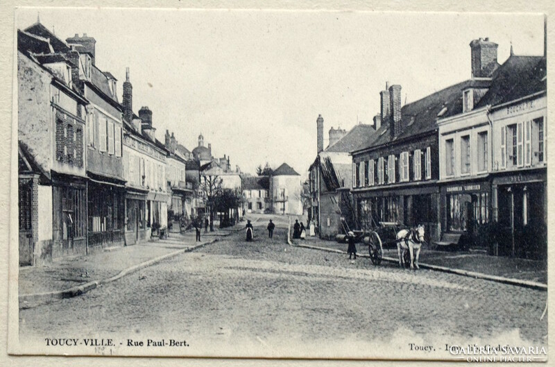 Antik  fotó  képeslap - francia kisváros utcaképe
