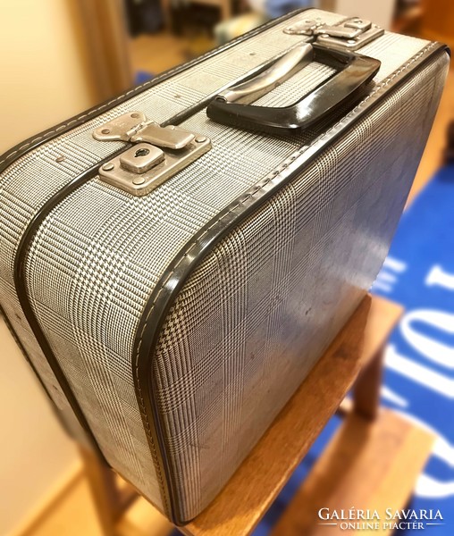 Kisméretű elegáns női szarkaláb mintás (pepitás) bőrönd, retro utazó koffer0000