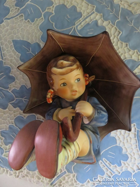 Hummel-Goebel figure umbrella girl