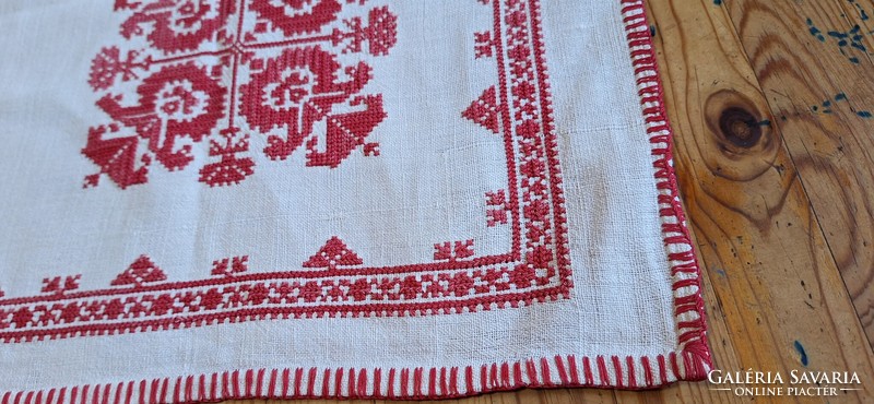 Folk art cross-stitch embroidered linen tablecloth, tablecloth 94 x 94 cm.