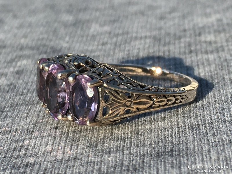 Women's silver ring amethyst