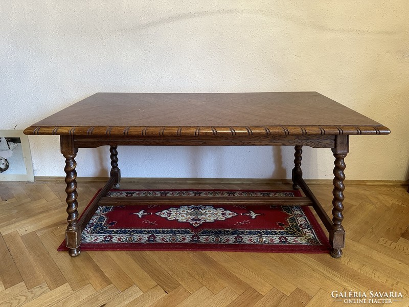 Colonial table