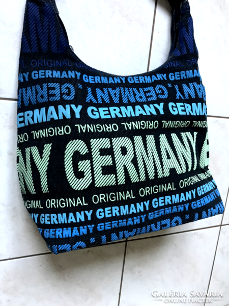 Németországban vásárolt táska - tele Germany felirattal - német