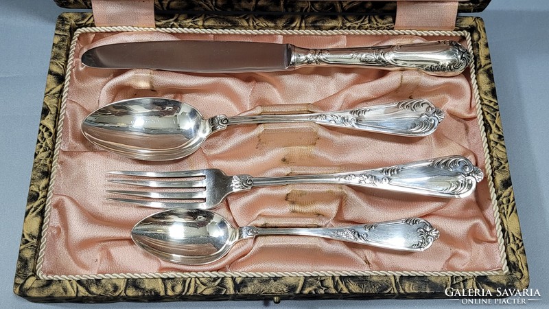 Antique baroque silver christening set in box 117 g