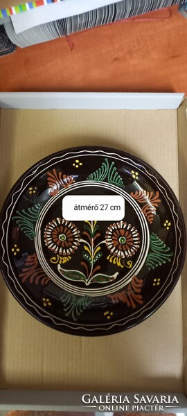 Glazed ceramic wall plate, 27 cm in diameter